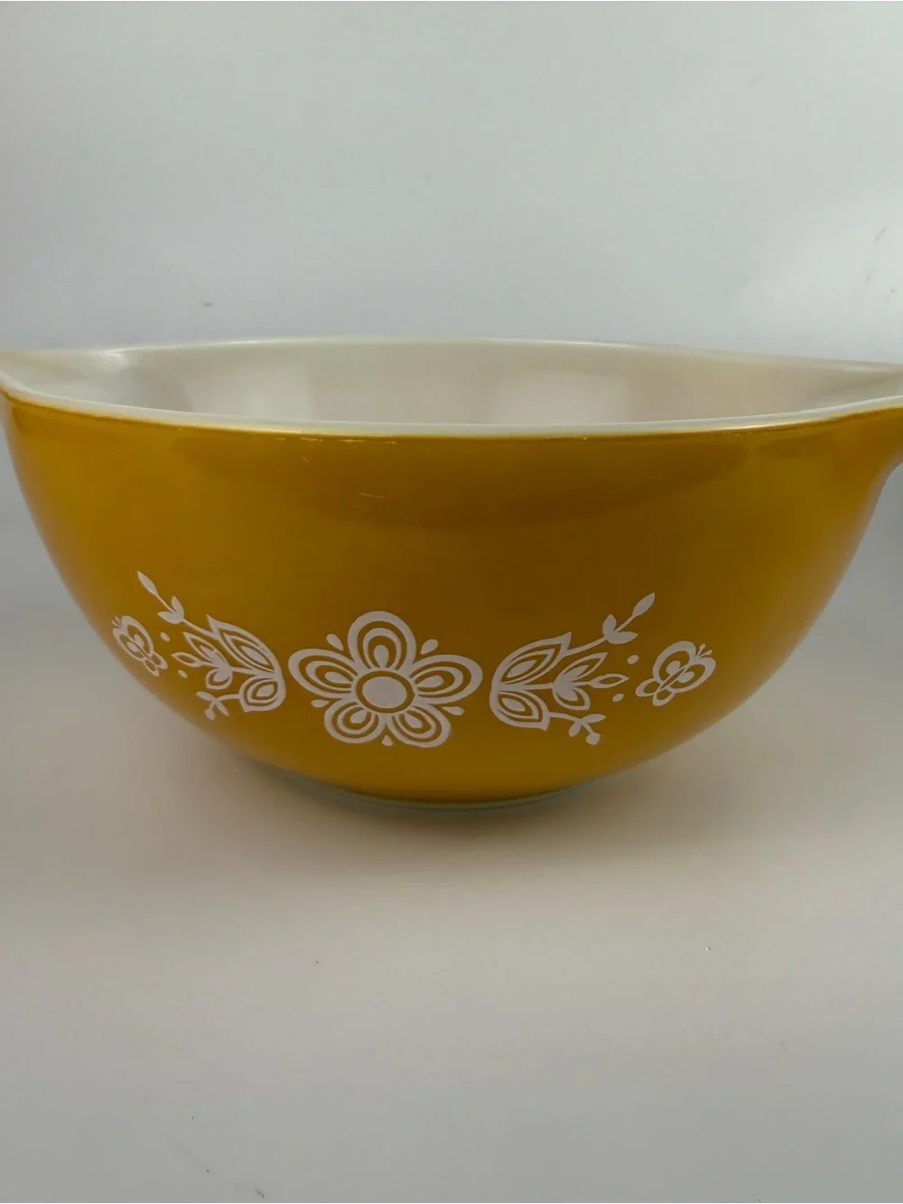 PYREX Butterfly Gold 444 442 Cinderella Mixing Bowls Set of 2 Orange/White 1972